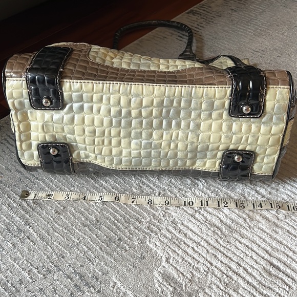 Guess bag - Picture 8 of 16